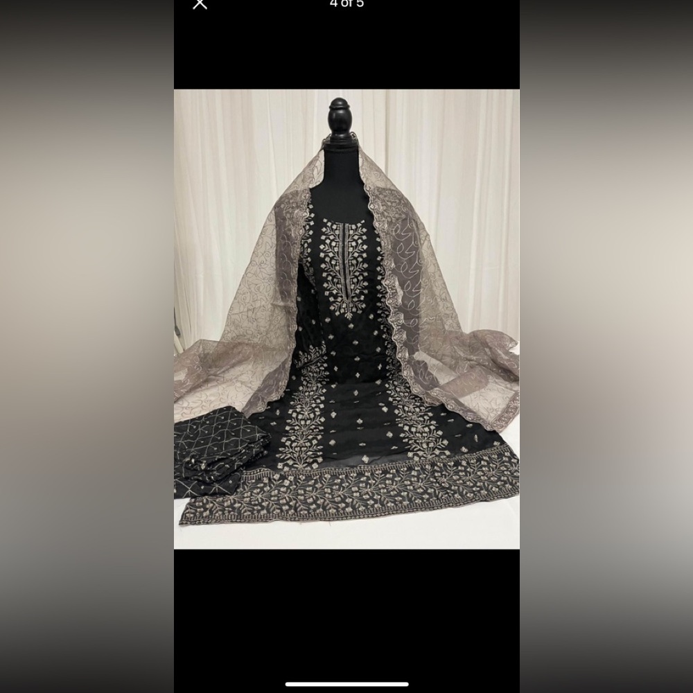 Women dress